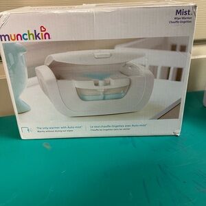 Munchkin Mist Wipe Warmer - White